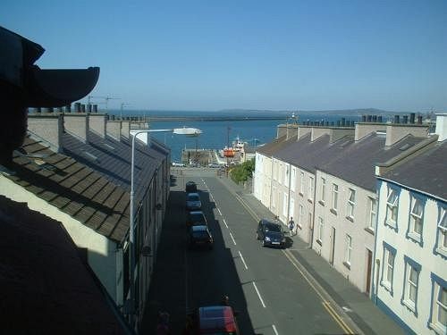 Wavecrest Hotel Holyhead Exterior photo